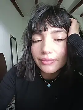 Snapshot of Luna_juicy chatting on 12/04/25, 07:55 Luna juicy online show from 12/04/25, 07:55