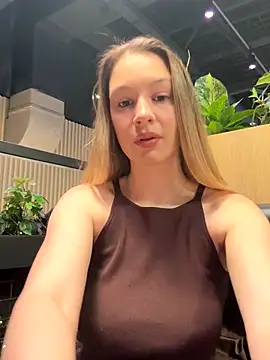 SashaCatt online show from 11/15/25, 07:49