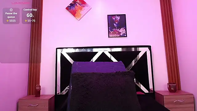 SCARLETT INK  online show from 11/22/25, 06:07