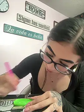 SCARLETT INK  online show from 05/08/26, 11:59