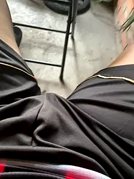 Snapshot of Cubuzinu chatting on 01/07/26, 09:01 Cubuzinu online show from 01/07/26, 09:01