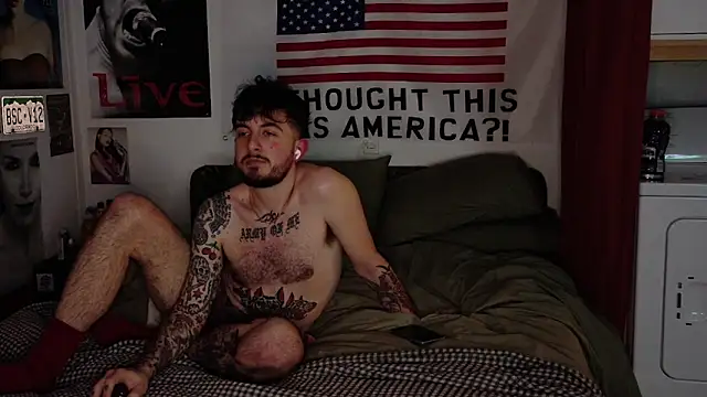 holefur2 online show from 11/19/25, 10:37