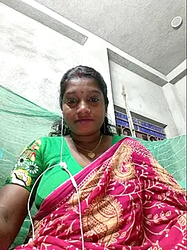 Snapshot of vipmonalisha chatting on 12/05/25, 12:03 vipmonalisha online show from 12/05/25, 12:03