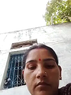 Snapshot of Seema_ji12 chatting on 06/09/26, 12:44 Seema ji12 online show from 06/09/26, 12:44