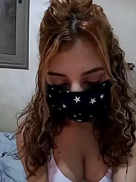 Snapshot of Faton_x chatting on 04/08/26, 12:43 Faton x online show from 04/08/26, 12:43