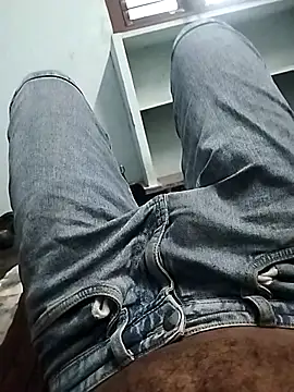 LEOMEGHA2026 online show from 02/22/26, 04:46