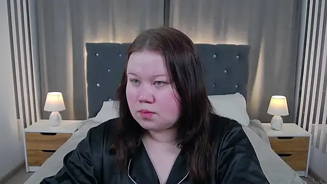 EvaNova  online show from 12/04/25, 04:22