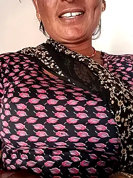 Quin love143 online show from 12/02/25, 05:13