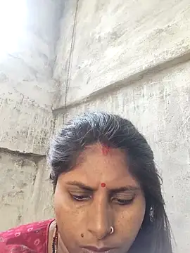 Maya mohni online show from 05/02/26, 02:38