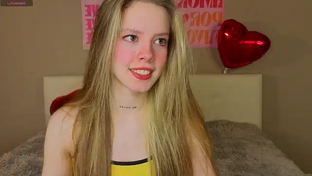 TiffinyMergist online show from 02/20/26, 07:03