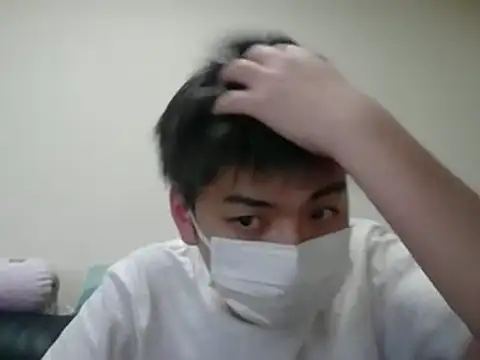 Snapshot of shunshun001006 chatting on 04/25/26, 01:36 shunshun001006 online show from 04/25/26, 01:36