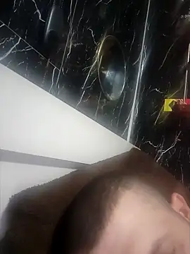 Snapshot of Saddamzaid1985 chatting on 04/19/26, 06:10 Saddamzaid1985 online show from 04/19/26, 06:10