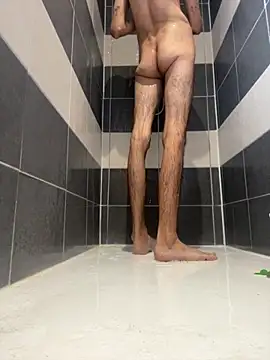 groschibre40100 online show from 11/20/25, 08:25