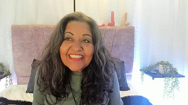 Victoriaa Anderson online show from 04/03/26, 01:31