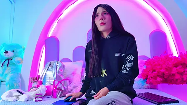 Snapshot of BunnySexyy18 chatting on 03/13/26, 03:13 BunnySexyy18 online show from 03/13/26, 03:13