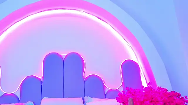 Snapshot of BunnySexyy18 chatting on 04/09/26, 03:17 BunnySexyy18 online show from 04/09/26, 03:17