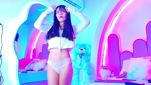 BunnySexyy18 online show from 05/04/26, 03:35