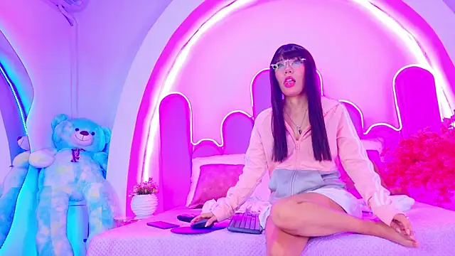 BunnySexyy18 online show from 05/20/26, 03:34