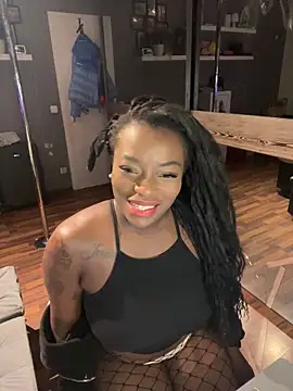 HotKaylaa online show from 12/01/25, 10:48