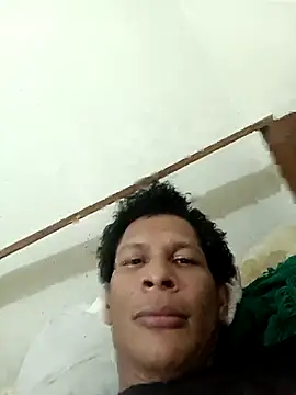 Snapshot of Lirio1991 chatting on 11/17/25, 01:44 Lirio1991 online show from 11/17/25, 01:44