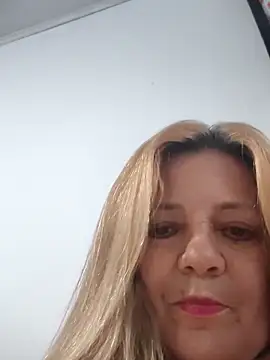 Snapshot of karlaanqui1 chatting on 03/15/26, 10:27 karlaanqui1 online show from 03/15/26, 10:27