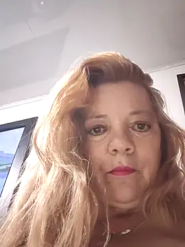 Snapshot of karlaanqui1 chatting on 04/07/26, 10:26 karlaanqui1 online show from 04/07/26, 10:26