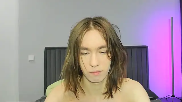 Snapshot of kr1sfemboy chatting on 01/16/26, 08:13 kr1sfemboy online show from 01/16/26, 08:13