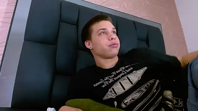 Liam York  online show from 12/14/25, 08:02