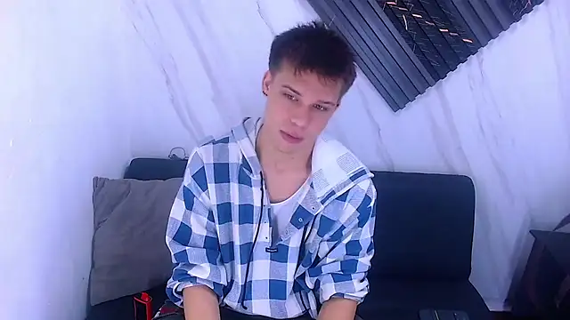 Snapshot of Liam_York_ chatting on 03/09/26, 02:54 Liam York online show from 03/09/26, 02:54