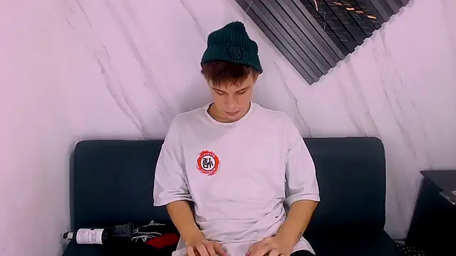 Snapshot of Liam_York_ chatting on 03/31/26, 03:52 Liam York online show from 03/31/26, 03:52