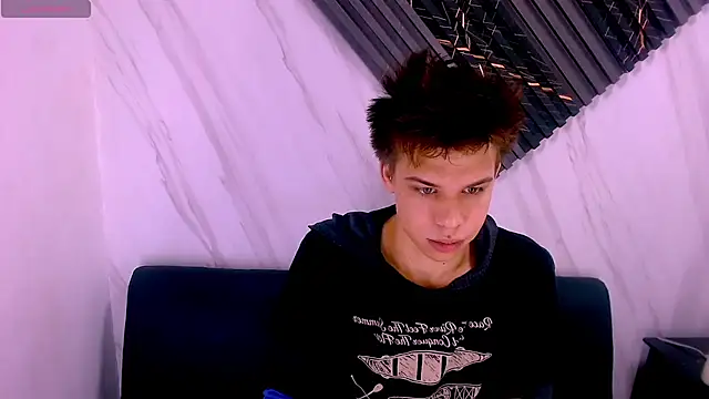 Snapshot of Liam_York_ chatting on 04/12/26, 03:44 Liam York online show from 04/12/26, 03:44