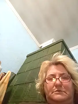 MilaTamila456 online show from 11/24/25, 10:42