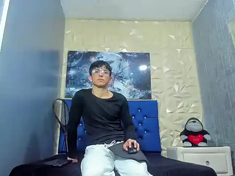 ElanGiraldo online show from 02/24/26, 11:36