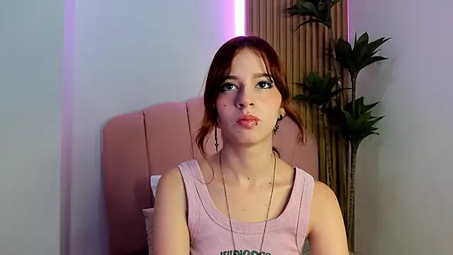 scarlett smith 3 online show from 11/13/25, 02:43