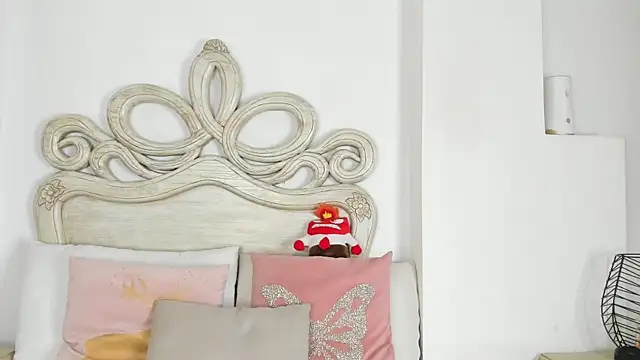 Snapshot of scarlett_smith_3 chatting on 02/25/26, 03:05 scarlett smith 3 online show from 02/25/26, 03:05