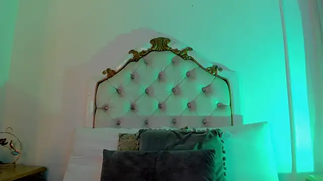 Snapshot of scarlett_smith_3 chatting on 04/11/26, 03:33 scarlett smith 3 online show from 04/11/26, 03:33