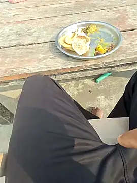 Snapshot of Pagalladka-89 chatting on 12/03/25, 04:20 Pagalladka-89 online show from 12/03/25, 04:20