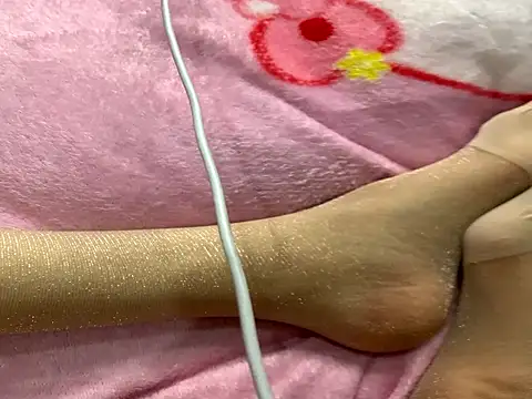 hoho-is online show from 12/05/25, 04:36