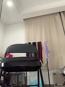 Snapshot of hoho-is chatting on 04/17/26, 01:47 hoho-is online show from 04/17/26, 01:47