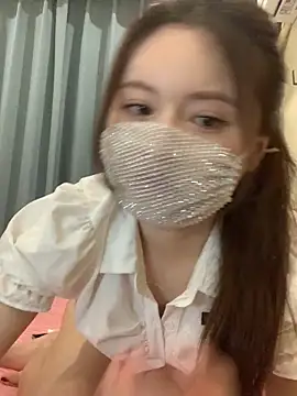 Snapshot of hoho-is chatting on 05/27/26, 11:18 hoho-is online show from 05/27/26, 11:18