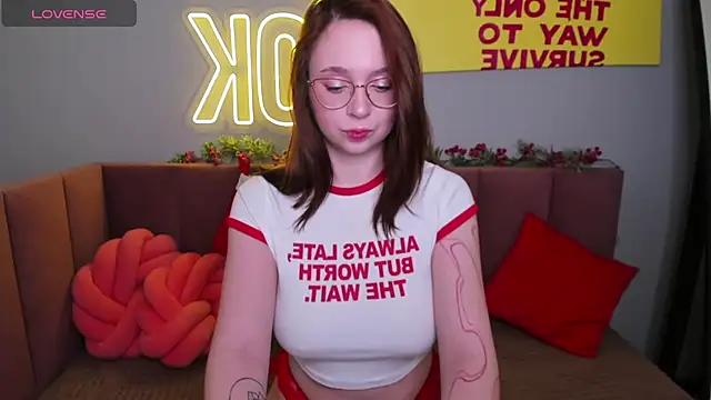 Erica Nelson online show from 11/30/25, 01:31