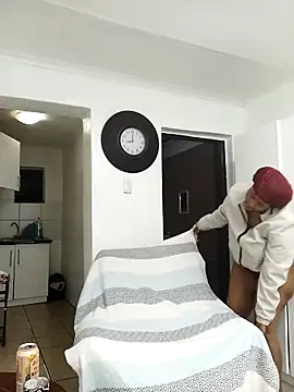 HipsDontLieX95 online show from 11/22/25, 07:02