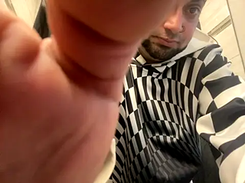 juicythickclit69 online show from 11/16/25, 06:35