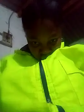 Snapshot of LightLinex chatting on 11/16/25, 07:30 LightLinex online show from 11/16/25, 07:30