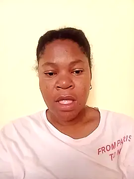 Snapshot of LightLinex chatting on 11/20/25, 10:04 LightLinex online show from 11/20/25, 10:04