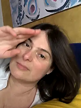 Snapshot of marchigiana chatting on 12/18/25, 11:33 marchigiana online show from 12/18/25, 11:33