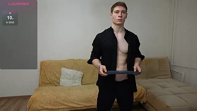 Snapshot of Kevin_geo_ chatting on 11/17/25, 05:08 Kevin geo online show from 11/17/25, 05:08