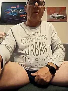 andy-1961 online show from 11/11/25, 12:10