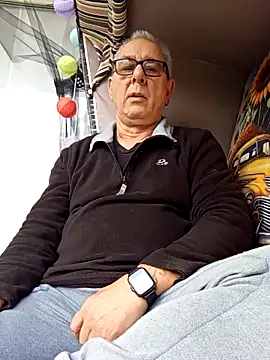 andy-1961 online show from 12/21/25, 11:28