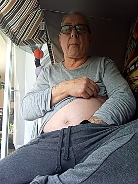 andy-1961 online show from 02/26/26, 01:54